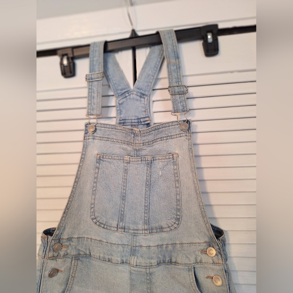 No Boundaries Distressed Light Denim Overall Shorts Medium *U - Picture 6 of 8